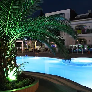 4* Hotel Forum